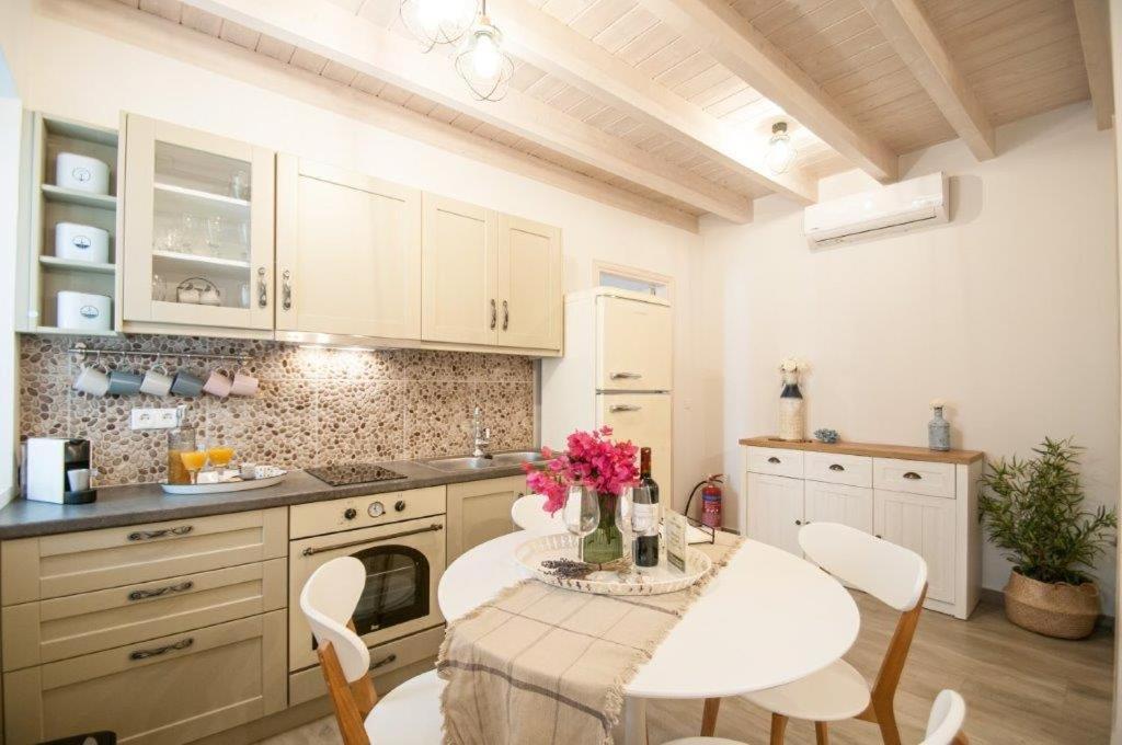 האלקי Luca'S Houses מראה חיצוני תמונה